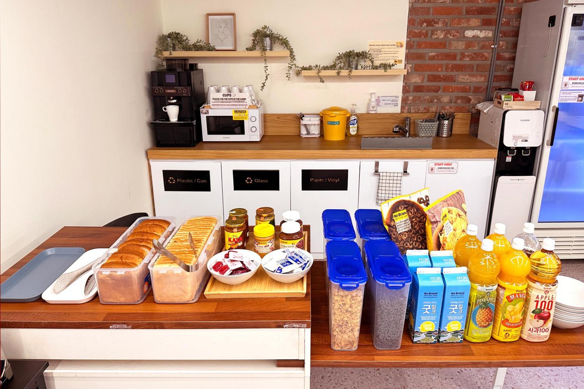 Oyo Hostel Myeongdong 6 Szöul Kültér fotó